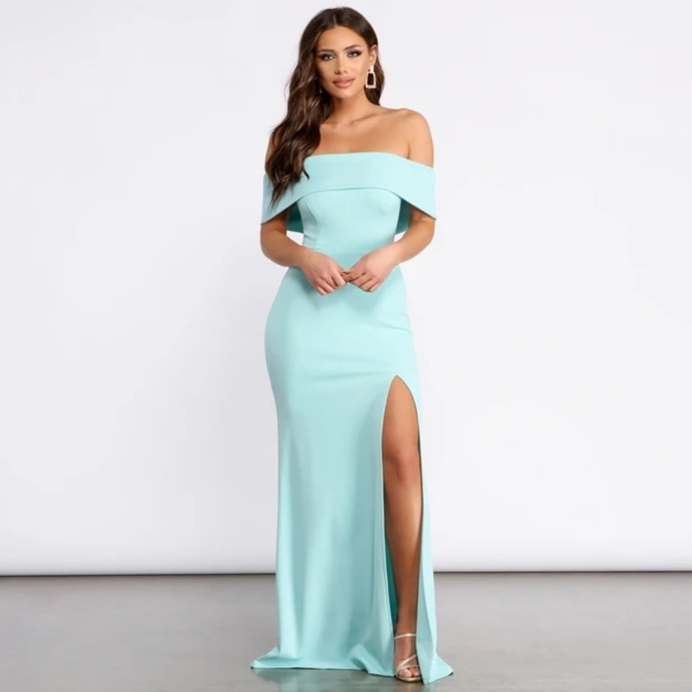 Aqua gown with slit , mermaid style . - Picture 1 of 3